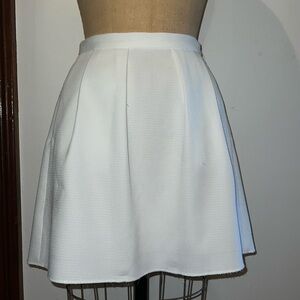 White French Connection Mini Skirt Size 4